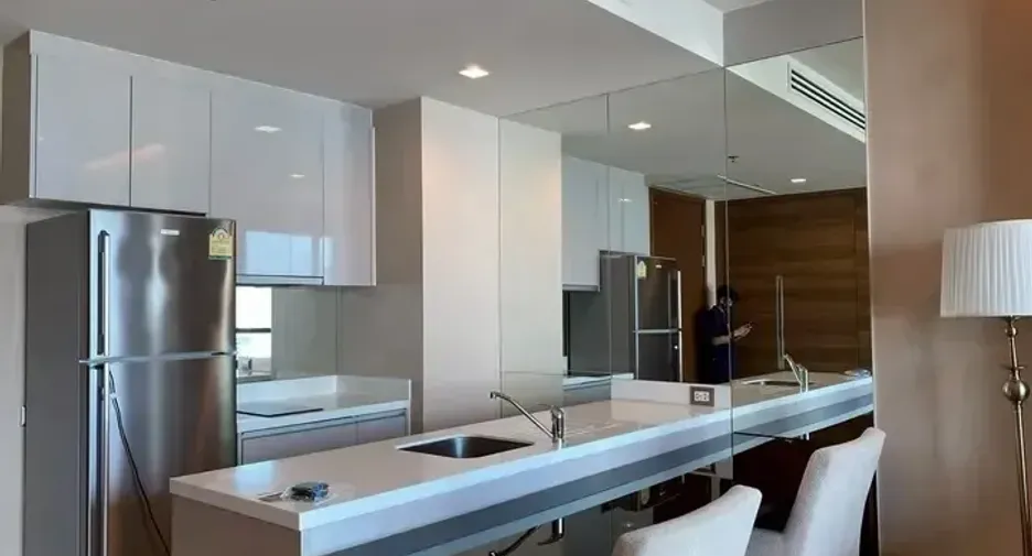 For rent and for sale 1 bed condo in Sathon, Bangkok