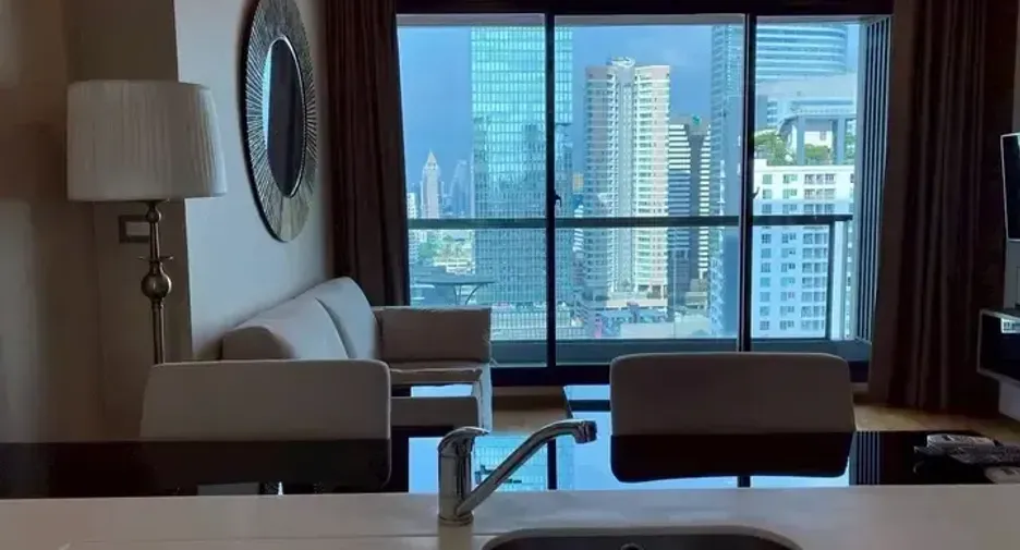 For rent and for sale 1 bed condo in Sathon, Bangkok