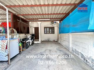 For sale 2 ベッドルーム townhouse in Saphan Sung, Bangkok