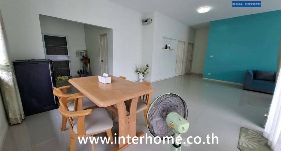 出售 3 卧室 独立屋 在 Nikhom Phatthana, Rayong
