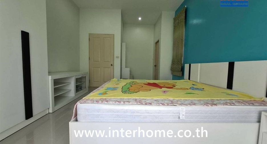出售 3 卧室 独立屋 在 Nikhom Phatthana, Rayong