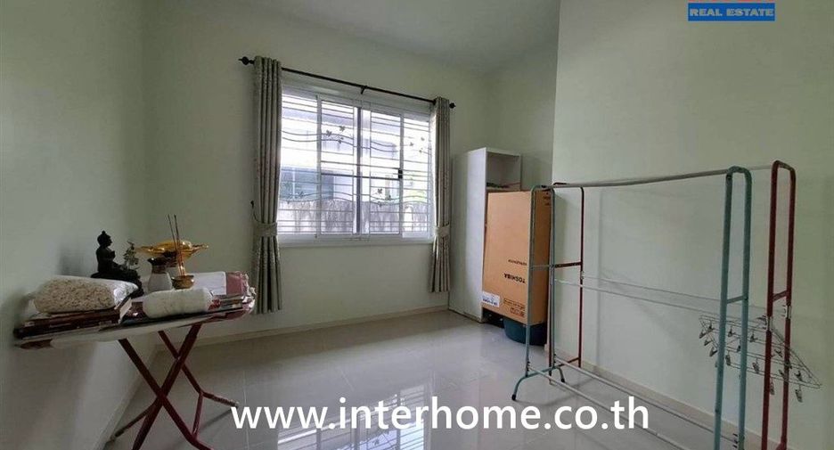 出售 3 卧室 独立屋 在 Nikhom Phatthana, Rayong
