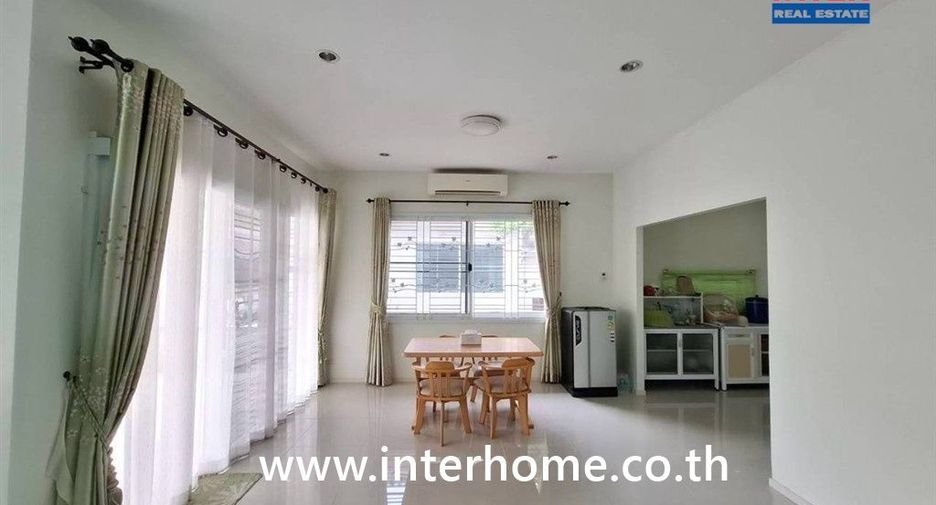 出售 3 卧室 独立屋 在 Nikhom Phatthana, Rayong