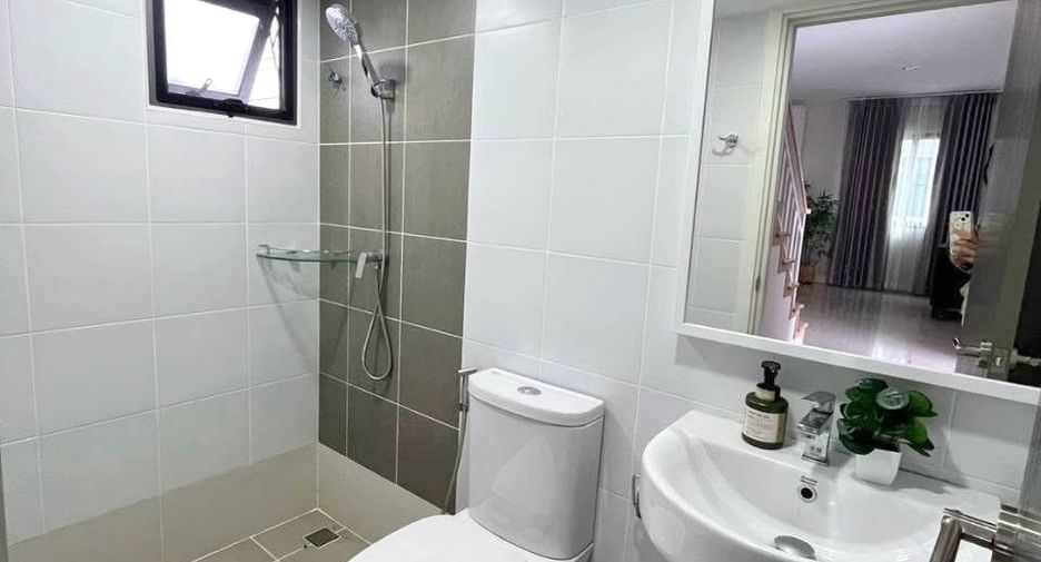 Haus zur Miete mit 3 Zimmer in Saraphi, Chiang Mai