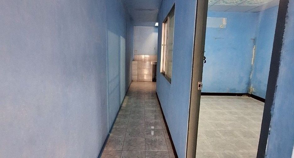 出售 1 卧室 联排别墅 在 Mueang Samut Prakan, Samut Prakan
