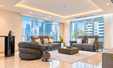 For rent そして for sale 3 ベッドルーム condo in Watthana, Bangkok