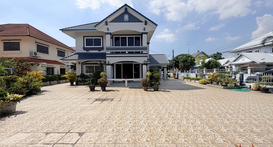À vendre 5 chambres villa à Bang Lamung, Chonburi