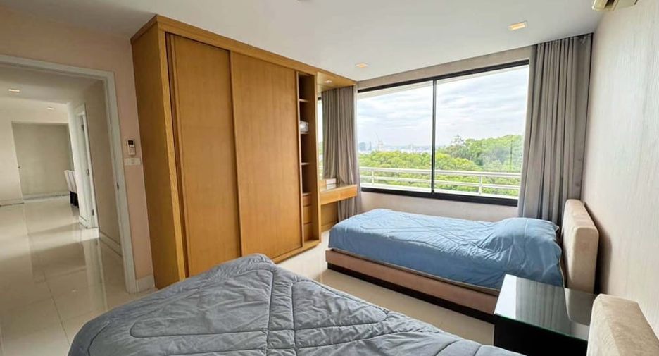 For sale 3 bedrooms condo in Bang Lamung, Chonburi