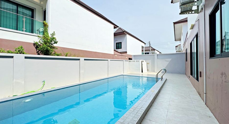 For rent and for sale 5 bedrooms villa in Bang Lamung, Chonburi