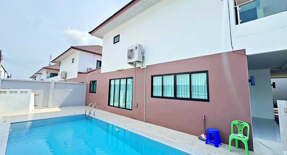 For rent and for sale 5 bedrooms villa in Bang Lamung, Chonburi