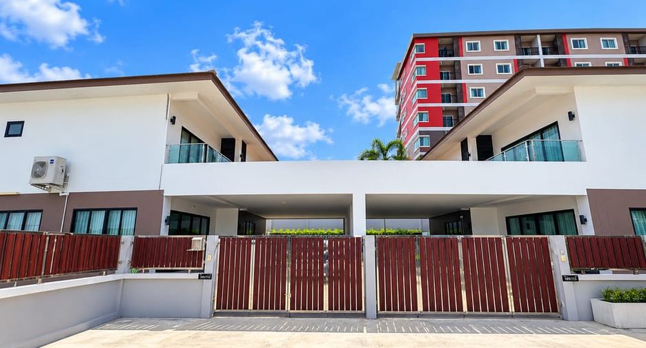 For rent and for sale 5 bedrooms villa in Bang Lamung, Chonburi