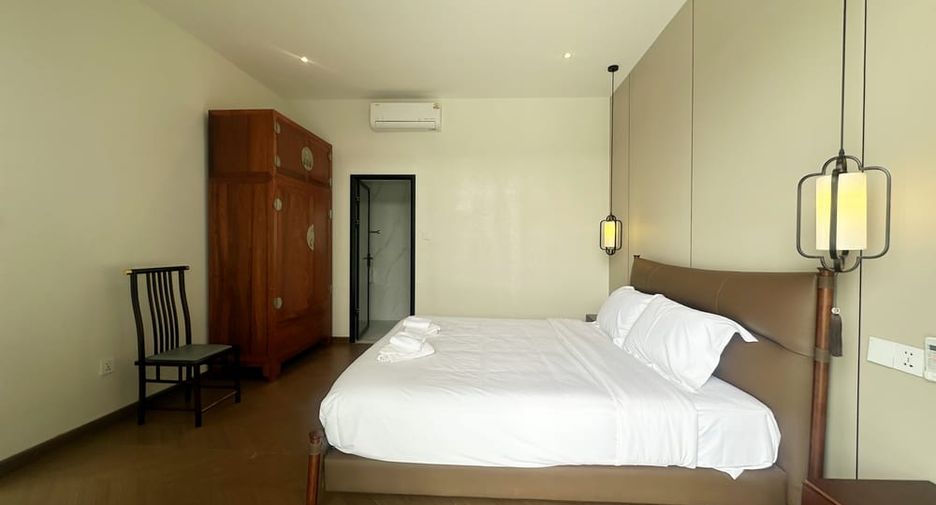 For rent 7 bedrooms villa in Bang Lamung, Chonburi