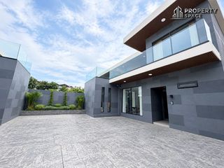 For rent 7 bedrooms villa in Bang Lamung, Chonburi