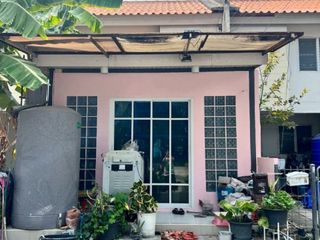 For sale 2 bedrooms townhouse in Lam Luk Ka, Pathum Thani