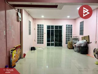 For sale 2 bedrooms townhouse in Lam Luk Ka, Pathum Thani