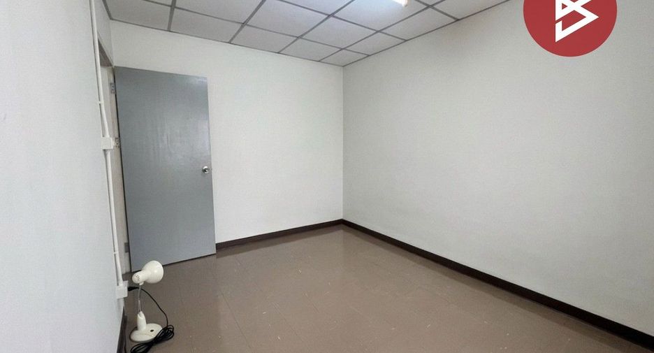 For sale 2 bedrooms townhouse in Lam Luk Ka, Pathum Thani