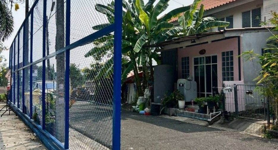 For sale 2 bedrooms townhouse in Lam Luk Ka, Pathum Thani