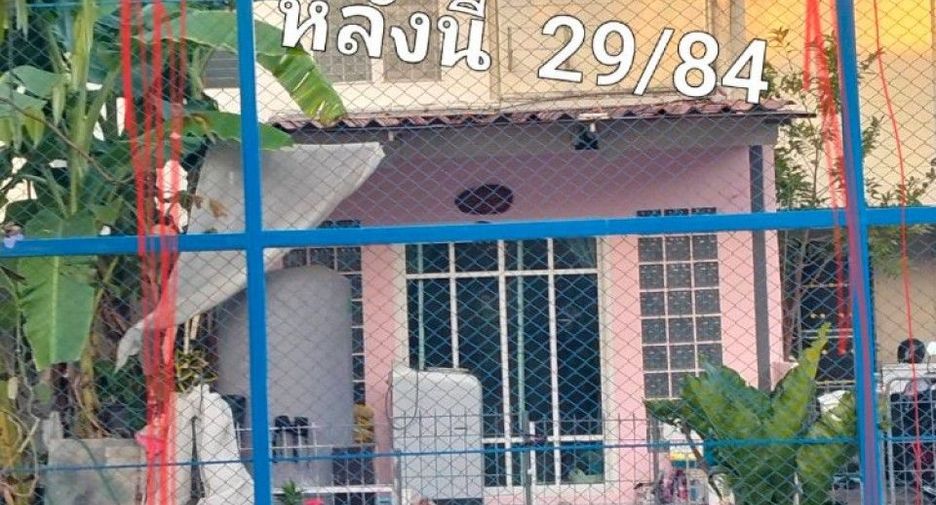 For sale 2 bedrooms townhouse in Lam Luk Ka, Pathum Thani