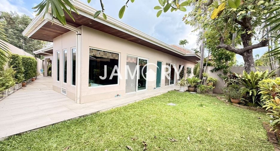 For rent 3 bedrooms house in Bang Lamung, Chonburi