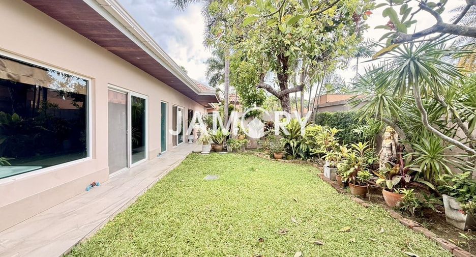 For rent 3 bedrooms house in Bang Lamung, Chonburi