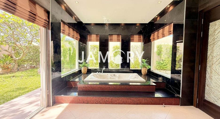 For rent 3 bedrooms house in Bang Lamung, Chonburi