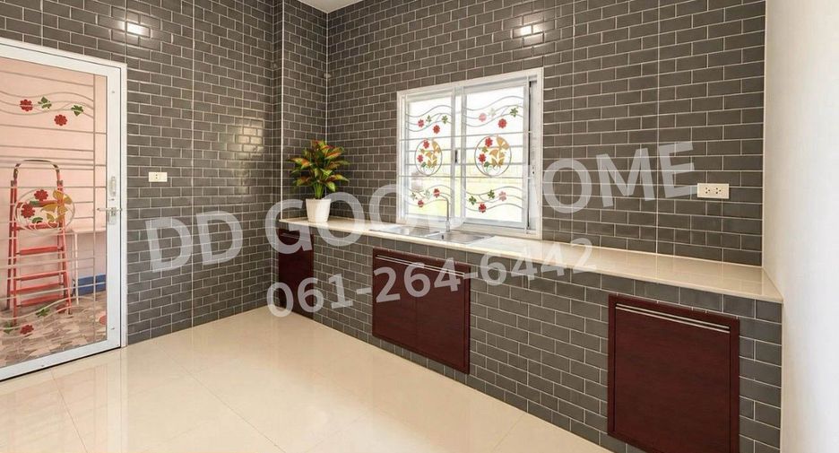 For rent and for sale 3 bedrooms house in Nikhom Phatthana, Rayong