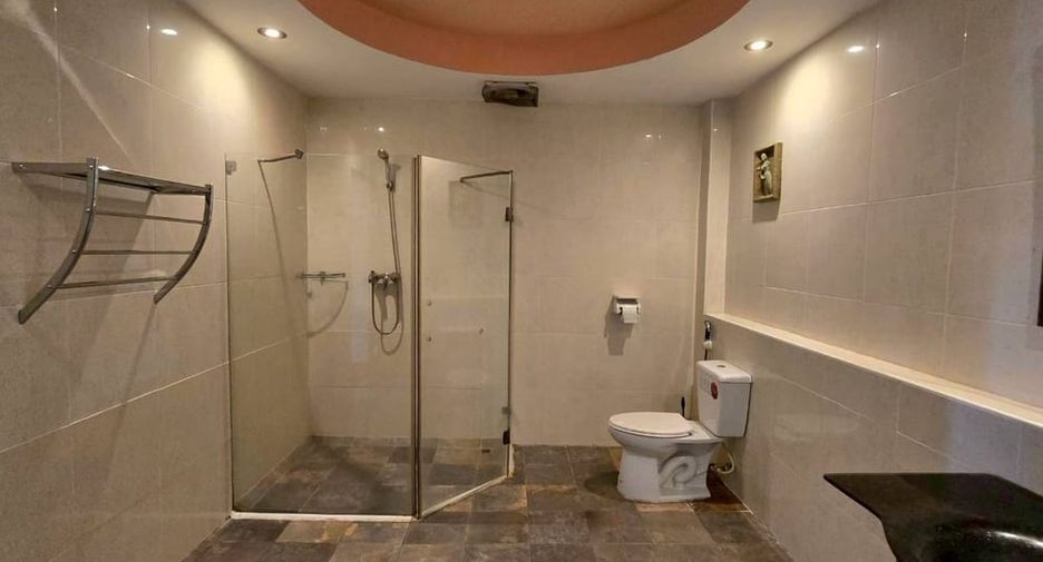 For rent 2 bedrooms villa in Bang Lamung, Chonburi