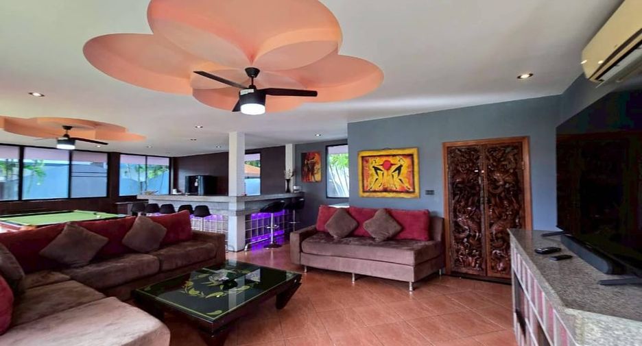 For rent 2 bedrooms villa in Bang Lamung, Chonburi