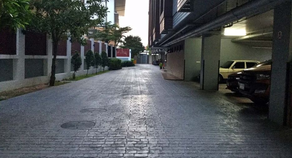 Condo en alquiler de 1 habitaciones en Bang Lamung, Chonburi