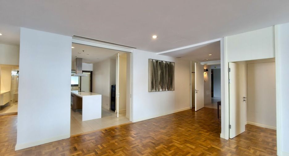 For rent 3 ベッドルーム condo in Watthana, Bangkok