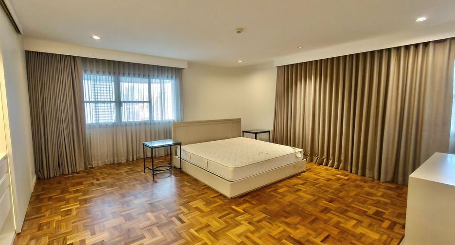 For rent 3 ベッドルーム condo in Watthana, Bangkok