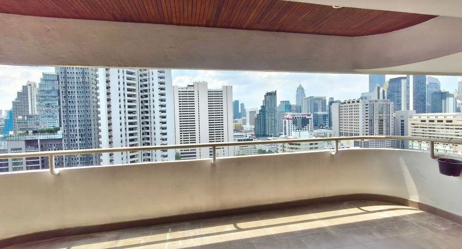 For rent 3 ベッドルーム condo in Watthana, Bangkok