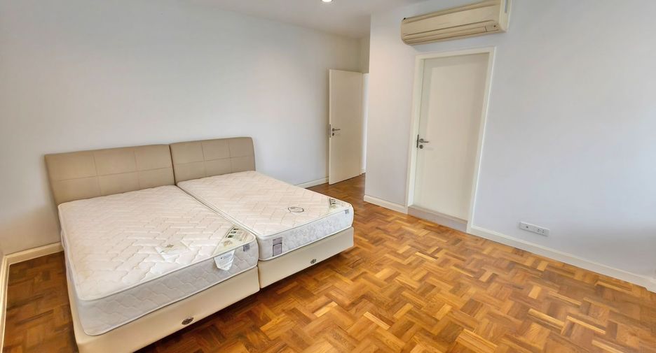 For rent 3 ベッドルーム condo in Watthana, Bangkok