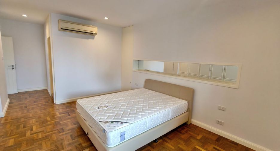 For rent 3 ベッドルーム condo in Watthana, Bangkok