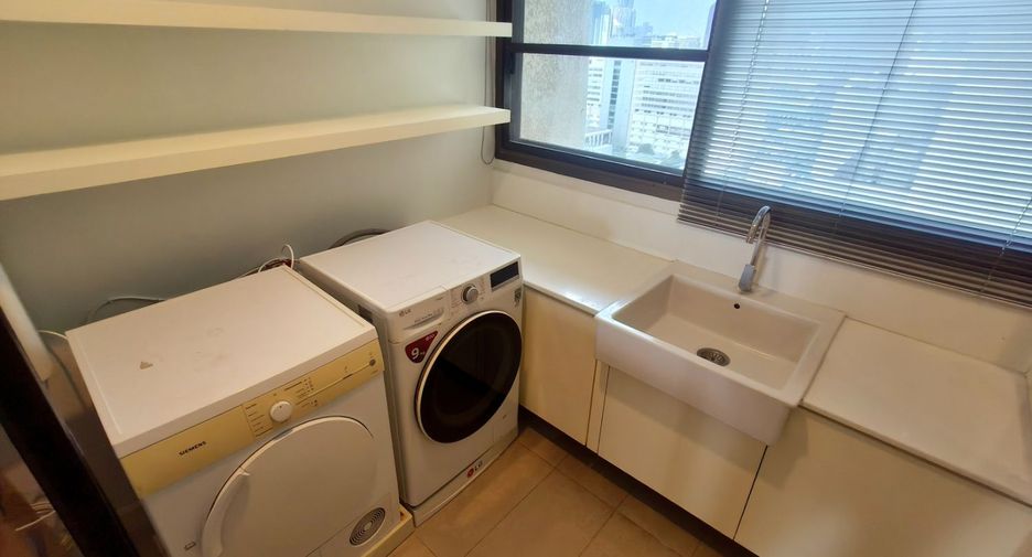 For rent 3 ベッドルーム condo in Watthana, Bangkok
