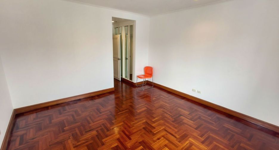 For rent 3 ベッドルーム condo in Watthana, Bangkok