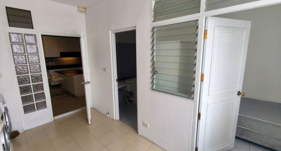 For rent 3 ベッドルーム condo in Watthana, Bangkok