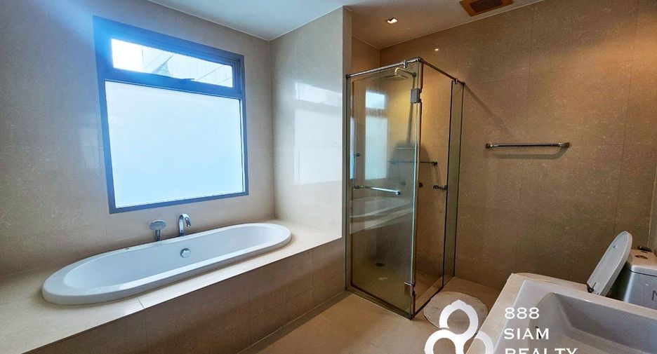 For rent and for sale 2 bedrooms condo in Khlong Toei, Bangkok