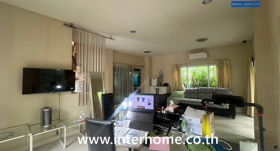 For sale 3 bedrooms house in Mueang Nonthaburi, Nonthaburi