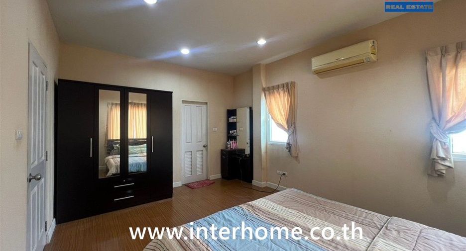 For sale 3 bedrooms house in Mueang Nonthaburi, Nonthaburi