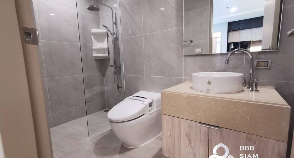 For rent 2 bedrooms condo in Khlong Toei, Bangkok