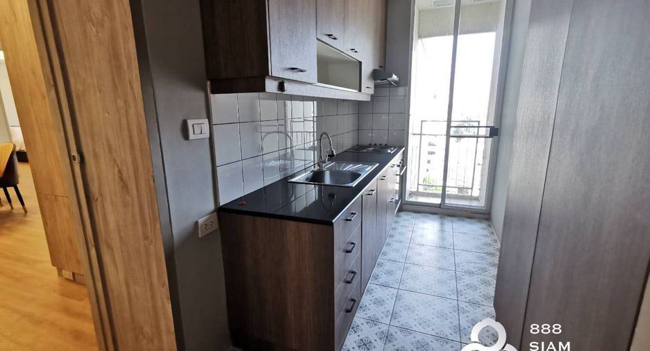 For rent 2 bedrooms condo in Khlong Toei, Bangkok