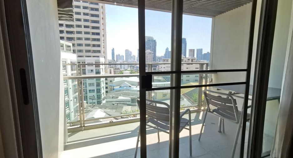 For rent 2 bedrooms condo in Khlong Toei, Bangkok