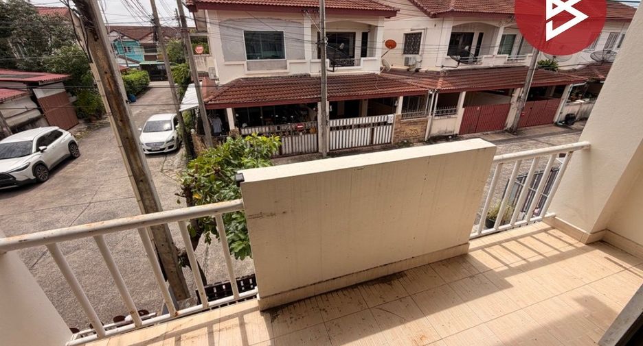 For sale 2 bedrooms townhouse in Mueang Chachoengsao, Chachoengsao