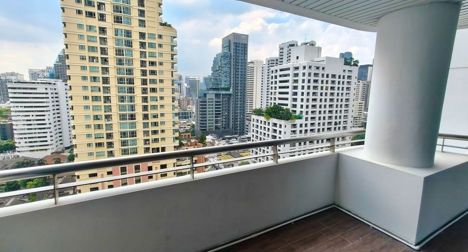 For rent 4 ベッドルーム condo in Watthana, Bangkok