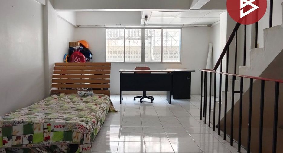 For sale 8 bedrooms retail Space in Mueang Nakhon Si Thammarat, Nakhon Si Thammarat