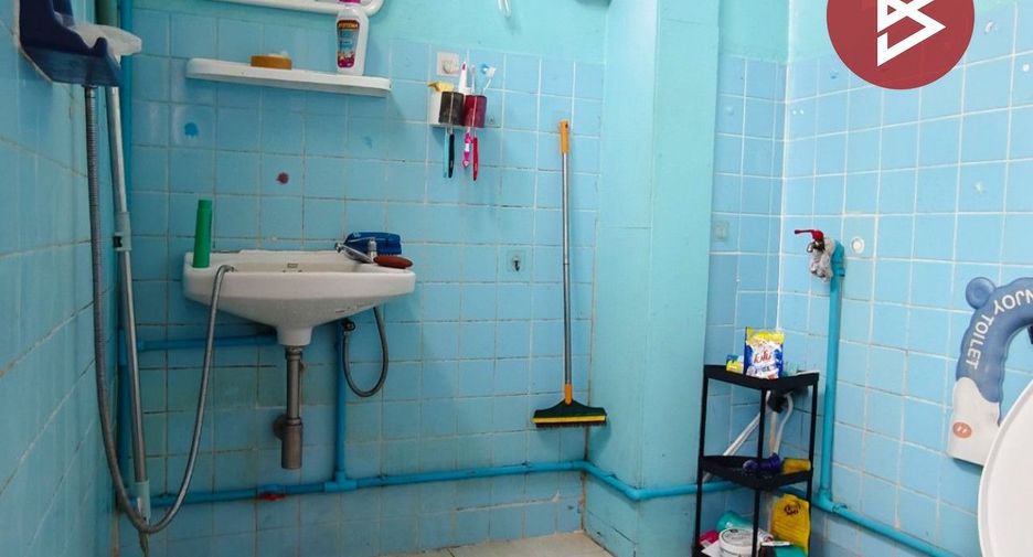 For sale 8 bedrooms retail Space in Mueang Nakhon Si Thammarat, Nakhon Si Thammarat