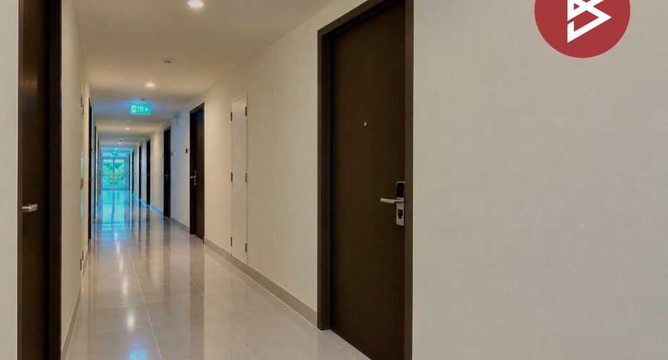 For sale 1 bed condo in Mueang Samut Prakan, Samut Prakan