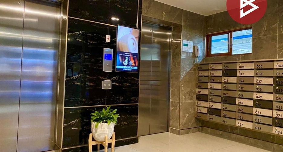 For sale 1 bed condo in Mueang Samut Prakan, Samut Prakan