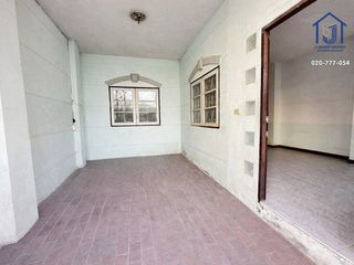 Casa adosada en venta de 3 habitaciones en Bueng Kum, Bangkok